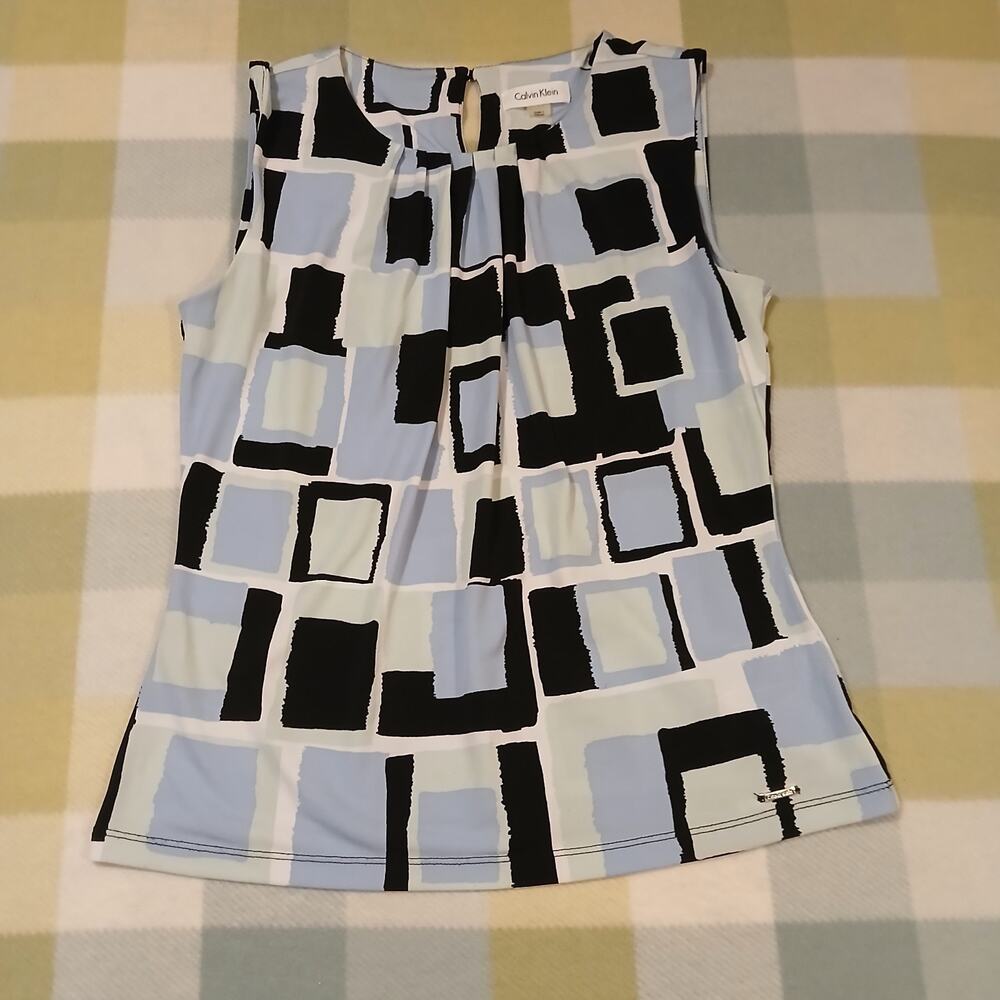 Calvin Klein Multi-Color Geometric Sleeveless Blouse - Size M